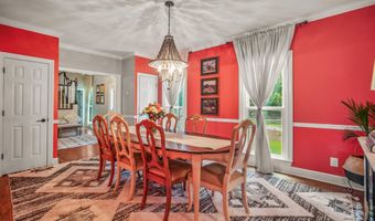 70 Dolphin Point Dr, Beaufort, SC 29907