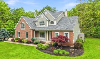 815 Centerville Trl, Aurora, OH 44202