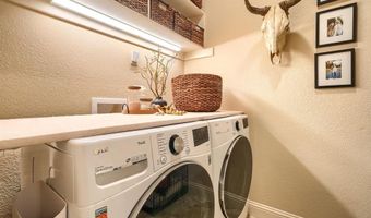 221 Post View Dr, Aledo, TX 76008
