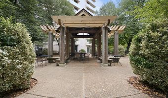 4141 N HENDERSON Rd 1026, Arlington, VA 22203