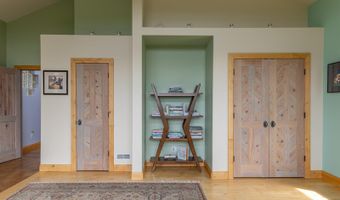 75 Sterling Dr, Bellevue, ID 83313