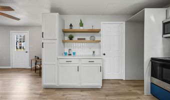 88 Live Oak St, Alvarado, TX 76009