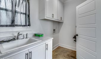 625 Wild Horse Ln, Brandon, MS 39042