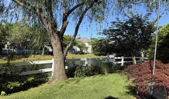 9 Delray Ln, Absecon, NJ 08201
