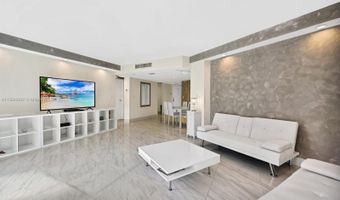 3101 N Country Club Dr 105, Aventura, FL 33180