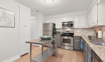 4 DUDLEY Ct, Bethesda, MD 20814