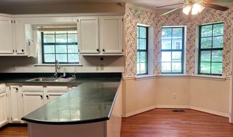 10 Edgewood Dr, Arkadelphia, AR 71923