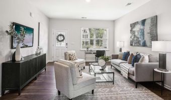 608 Country Oak Dr, Weaverville, NC 28804