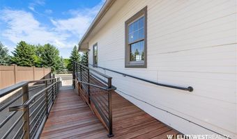 754 Yellowstone Ave, Cody, WY 82414