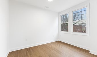 2016 32ND St SE, Washington, DC 20020