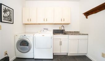 9378 Lemon St, Angola, NY 14006