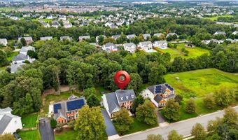 22530 FOREST RUN Dr, Ashburn, VA 20148