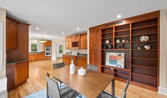 340 Orchard Hills Dr, Ann Arbor, MI 48104