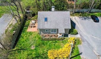 397 Gibbs Ave Ch, Newport, RI 02840