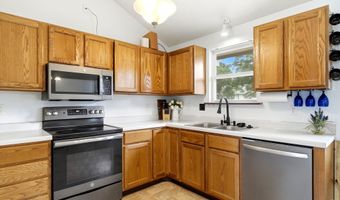 240 E Park Dr, Auburn, KS 66402
