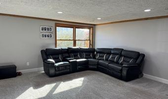 1320 Lake Dr, Ashland, OH 44805