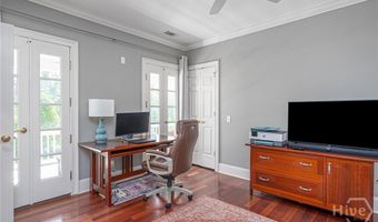 11 Turnbull Ln, Savannah, GA 31410