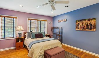 9201 LAUREL OAK Dr, Bethesda, MD 20817