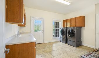 42115 PLEASANT FOREST Ct, Ashburn, VA 20148