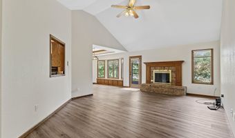 1965 W Cardinal Ln, Aurora, MO 65605
