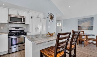 209 Fernwood Dr, Bayville, NJ 08721