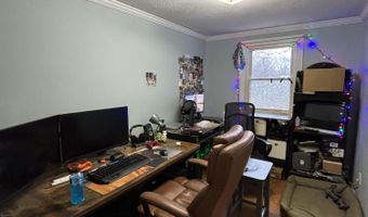 9 Roger St, Bangor, ME 04401