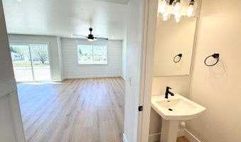 1885 Brynwood Ave, Chubbuck, ID 83202