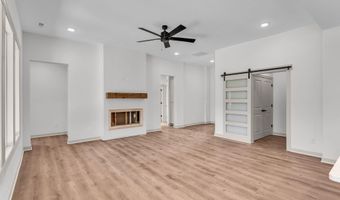 318 Rockers Dr, Baldwin City, KS 66006