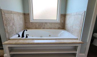 156 Amethyst Dr, Brandon, MS 39047