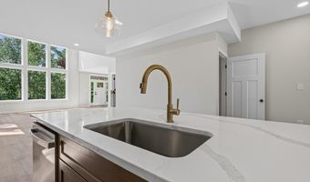 88 MALLARD Dr, Basye, VA 22810