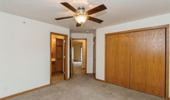 1080 Rachael St 304, North Liberty, IA 52317
