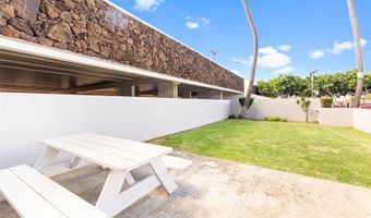 2825 S King St 2504, Honolulu, HI 96826