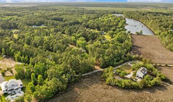 4663 Causey Pond Rd, Awendaw, SC 29429