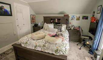 267 Pine St, Bangor, ME 04401
