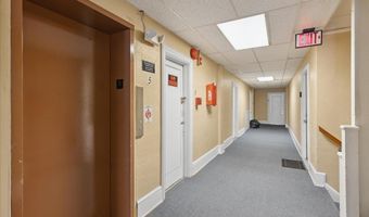33 S Iowa Ave Ave, Atlantic City, NJ 08401