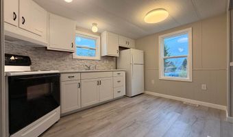 48 Bushey St, Ashland, ME 04732