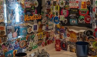 First State Vape LLC 470 N DUPONT HWY, Dover, DE 19901