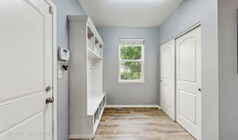 3756 Innesbrook Ct, Algonquin, IL 60102
