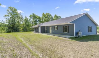 108 Eight Rod Rd, Augusta, ME 04330