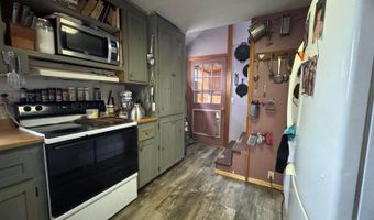 7 Howard Siding Ln, Abbot, ME 04406