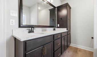 880 Leeward Dr, Biloxi, MS 39532