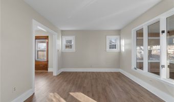 1899 16th St SW, Akron, OH 44314