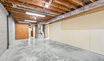 11597 Corp Ranch Rd, Ashland, OR 97520