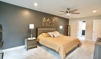 181 Southwick St, Agawam, MA 01030