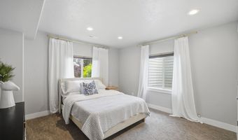 9498 N CANYON HEIGHTS Dr, Cedar Hills, UT 84062