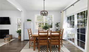 60 Harmony St, Cranston, RI 02920