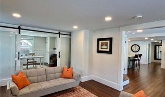 54 Isabelle Dr, Narragansett, RI 02882