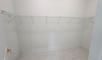 1 Dunes Ter, Barnegat, NJ 08005