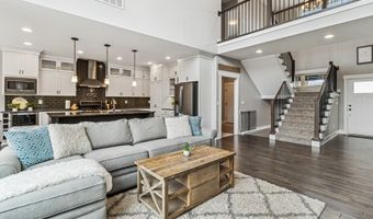 1836 Falcon Dr, Polk City, IA 50226