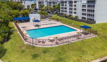 3350 NE 192nd St 4Q-B, Aventura, FL 33180